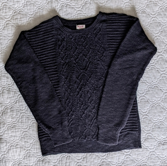 Black Sweater - Picture 1 of 2